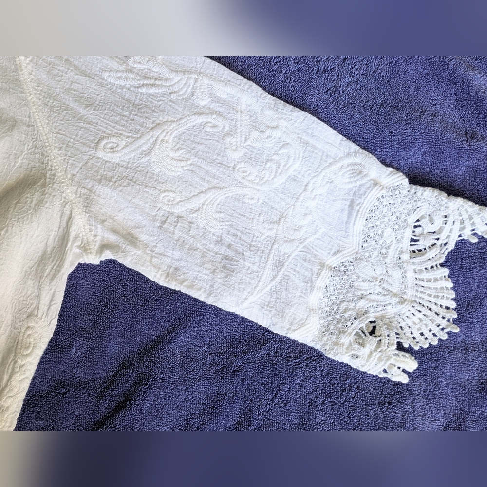 Chico's White100% Cotton Tunic with Embroidery and Scalloped Hem Size 2(L/12) - Picture 9 of 13